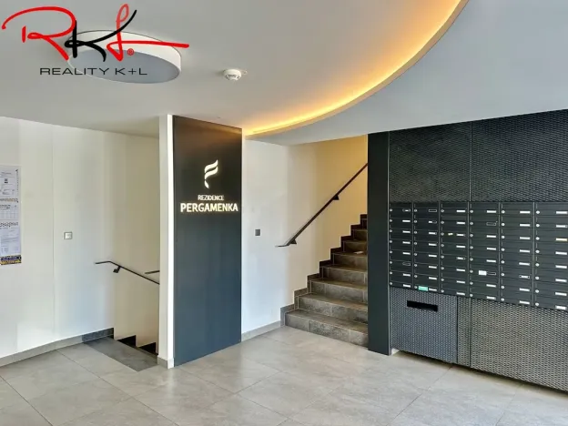 Pronájem garáže, Praha, U Pergamenky, 15 m2