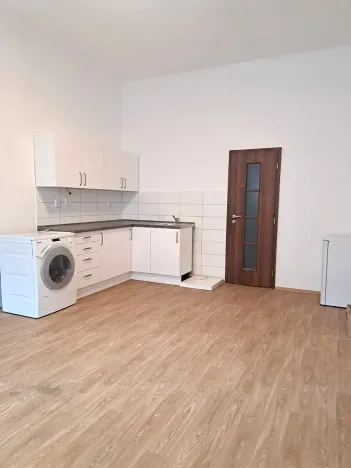 Pronájem bytu 1+kk, Písek, Jeronýmova, 24 m2
