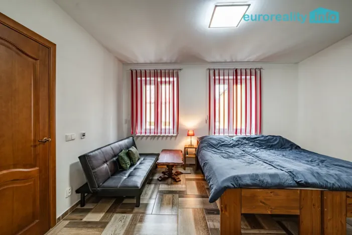 Prodej rodinného domu, Mariánské Lázně, Palackého, 200 m2