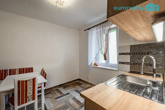 Prodej ubytování, Mariánské Lázně - Úšovice, Palackého, 200 m2