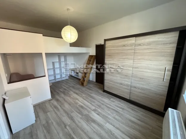 Pronájem bytu 1+1, Olomouc, Šmeralova, 45 m2