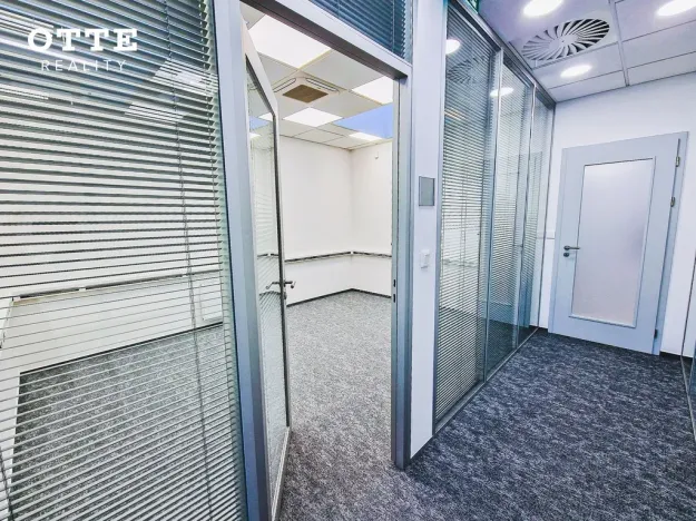 Pronájem kanceláře, Plzeň, Rybářská, 152 m2