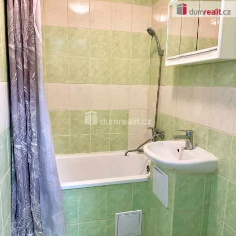 Pronájem bytu 1+1, Děčín - Děčín II-Nové Město, Lipová, 36 m2