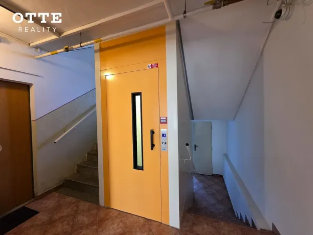 Prodej bytu 2+1, Plzeň, Na Dlouhých, 61 m2