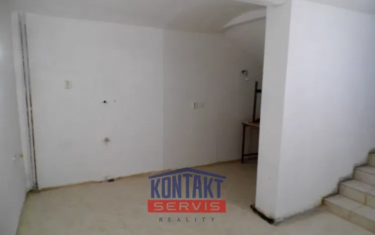 Pronájem obchodního prostoru, České Budějovice, Fráni Šrámka, 81 m2