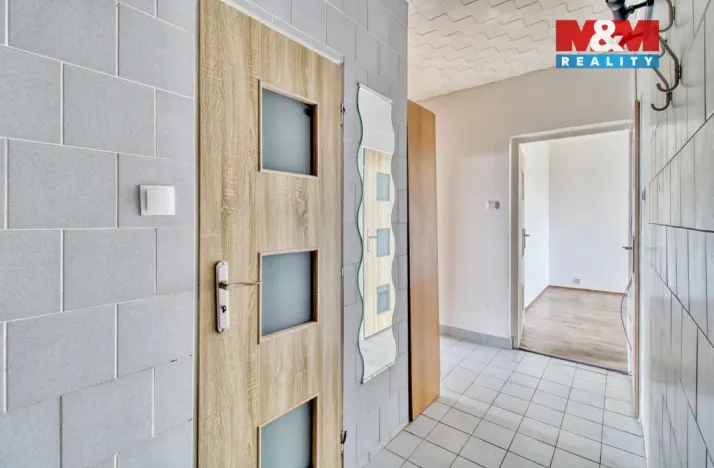 Prodej bytu 2+1, Chomutov, Jirkovská, 61 m2