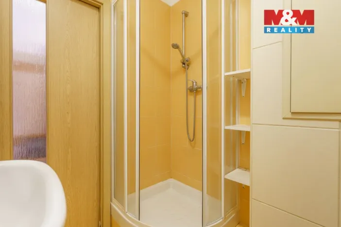 Pronájem bytu 1+1, Karlovy Vary - Stará Role, Okružní, 36 m2