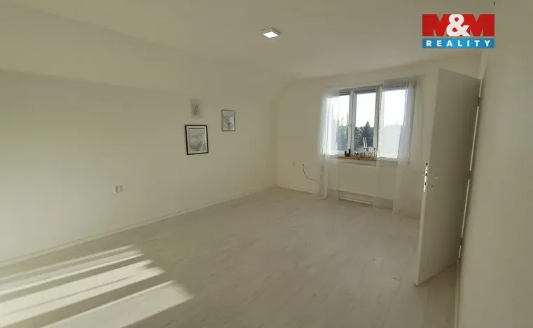 Prodej bytu 4+1, Břeclav, Jaselská, 87 m2