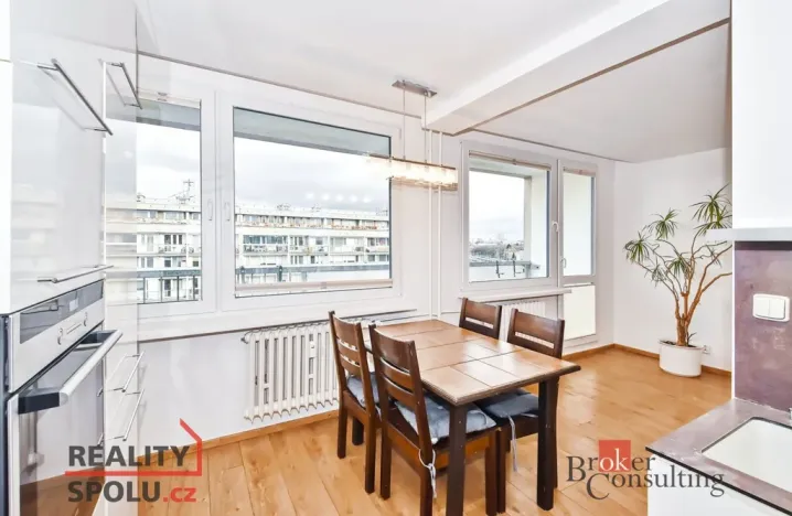 Pronájem bytu 3+kk, Praha - Vršovice, Tádžická, 74 m2