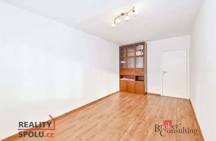 Pronájem bytu 3+kk, Praha - Vršovice, Tádžická, 74 m2