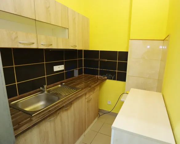 Pronájem bytu 1+kk, Praha, Štěpánská, 22 m2