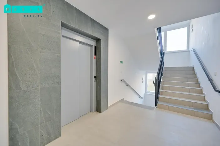 Pronájem bytu 2+kk, Olomouc - Slavonín, Jižní, 65 m2