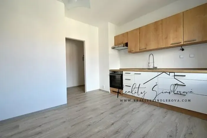 Prodej bytu 2+1, Hranice, Obránců míru, 60 m2