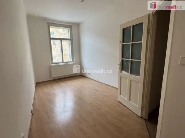 Pronájem atypického bytu, Praha - Velká Chuchle, Starochuchelská, 17 m2