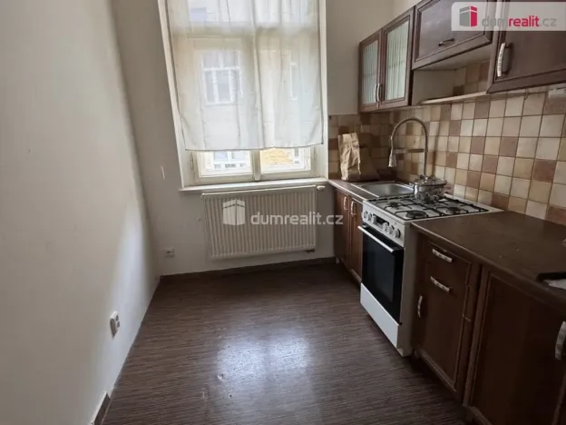 Pronájem atypického bytu, Praha - Velká Chuchle, Starochuchelská, 17 m2