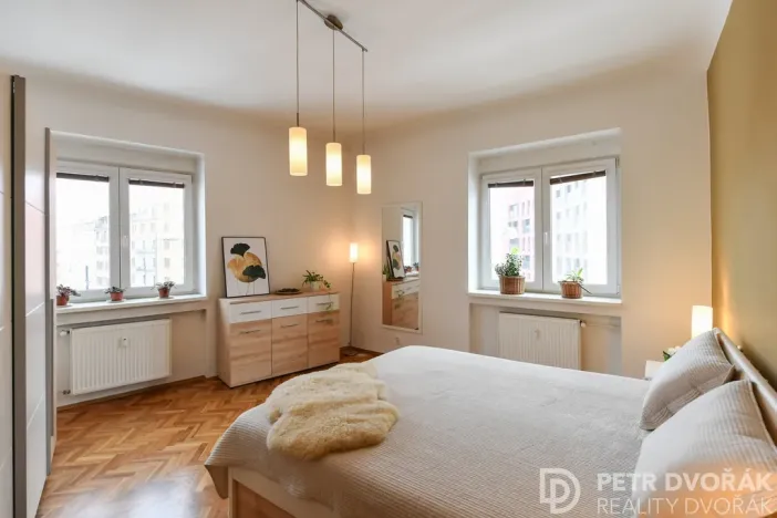 Prodej bytu 2+1, Praha - Žižkov, Basilejské náměstí, 73 m2