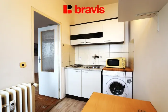 Pronájem bytu 1+1, Brno - Lesná, Halasovo náměstí, 29 m2