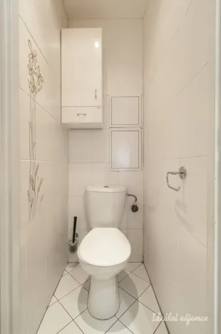 Pronájem bytu 3+1, Praha - Malešice, Ovčárská, 72 m2