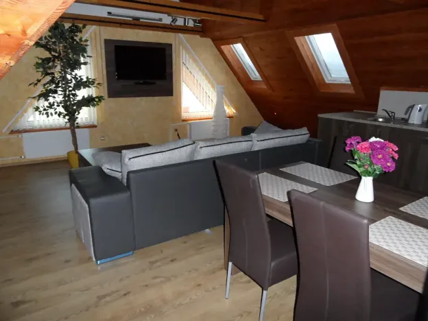 Prodej ubytování, Benecko, 635 m2