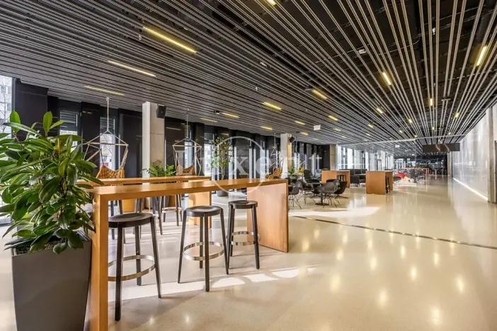 Pronájem kanceláře, Praha, Evropská, 520 m2