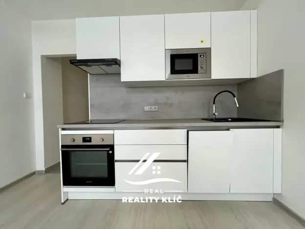 Pronájem bytu 1+kk, Ostrava, náměstí Václava Vacka, 30 m2