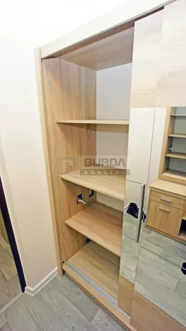 Pronájem bytu 1+kk, Neratovice, 28 m2