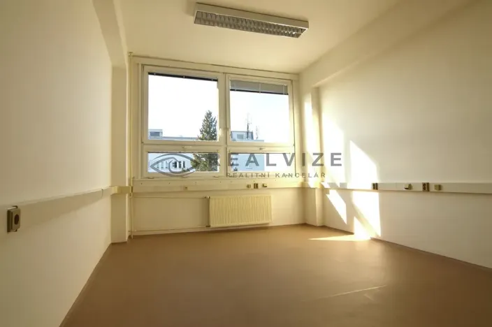 Pronájem kanceláře, České Budějovice, Rudolfovská tř., 43 m2