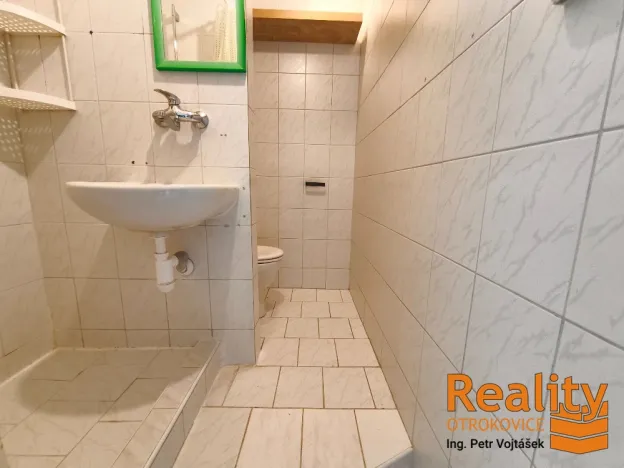 Prodej bytu 1+1, Otrokovice, Obchodní, 32 m2