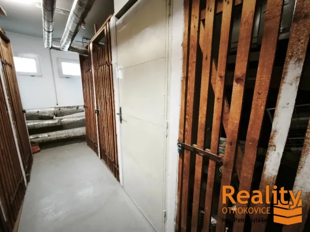 Prodej bytu 1+1, Otrokovice, Obchodní, 32 m2