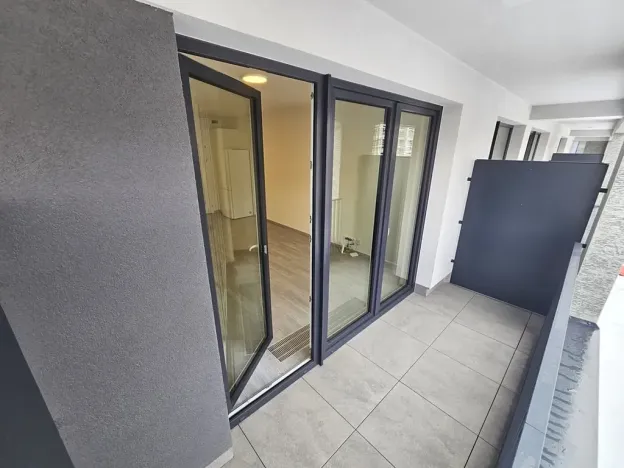 Pronájem bytu 1+kk, Praha - Hloubětín, Poděbradská, 33 m2