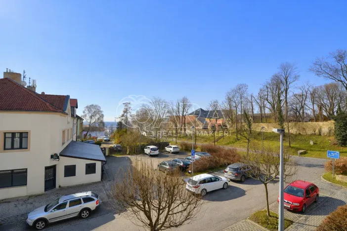 Pronájem bytu 1+kk, Praha - Prosek, Nad šestikopy, 36 m2