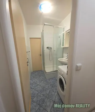 Pronájem bytu 2+1, Praha - Kobylisy, Bojasova, 63 m2