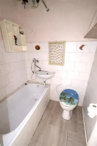 Pronájem bytu 1+1, Most, Josefa Dobrovského, 28 m2