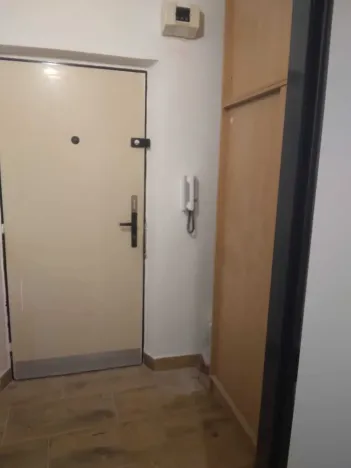 Pronájem bytu 1+kk, Pardubice - Polabiny, Grusova, 29 m2