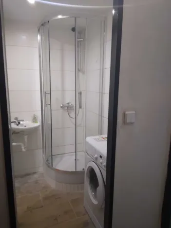 Pronájem bytu 1+kk, Pardubice - Polabiny, Grusova, 29 m2