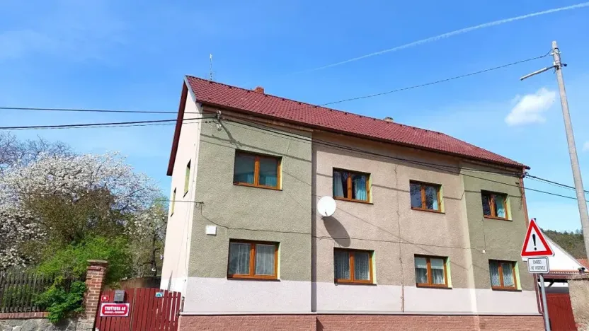 Prodej vícegeneračního domu, Borotice, 282 m2