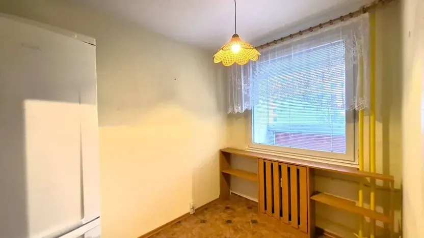 Prodej bytu 3+1, Praha - Horní Měcholupy, Livornská, 74 m2