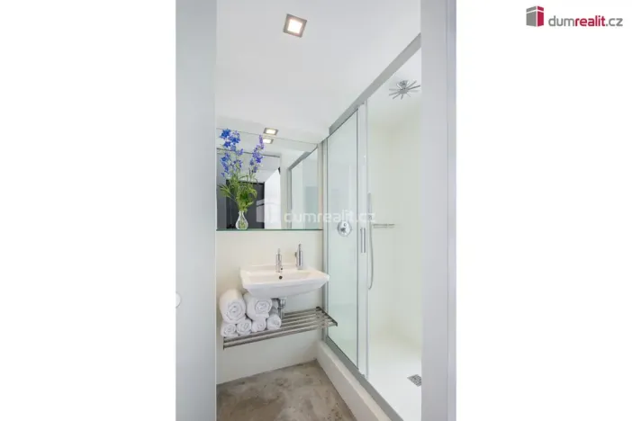 Pronájem bytu 1+kk, Praha - Košíře, Plzeňská, 25 m2