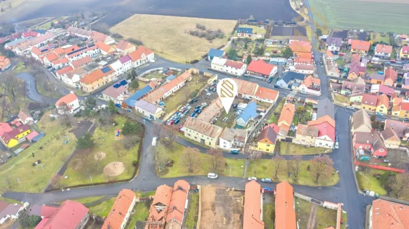 Prodej obchodního prostoru, Veltěže, Perucká, 1326 m2