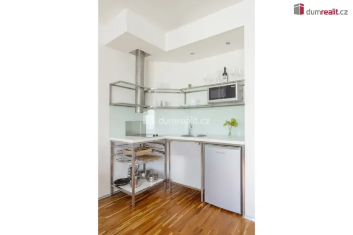 Pronájem bytu 2+kk, Praha - Košíře, Holečkova, 45 m2