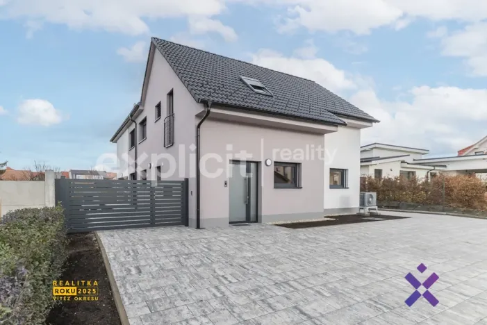 Prodej bytu 4+kk, Ostrožská Nová Ves, U Svatých, 116 m2