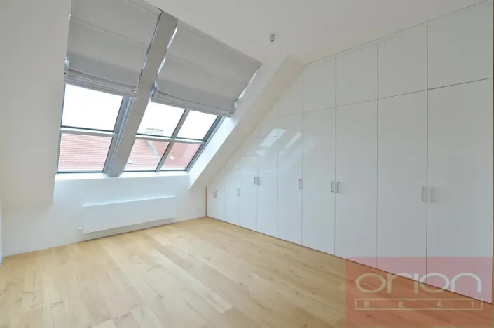 Pronájem bytu 4+kk, Praha - Vinohrady, Laubova, 454 m2