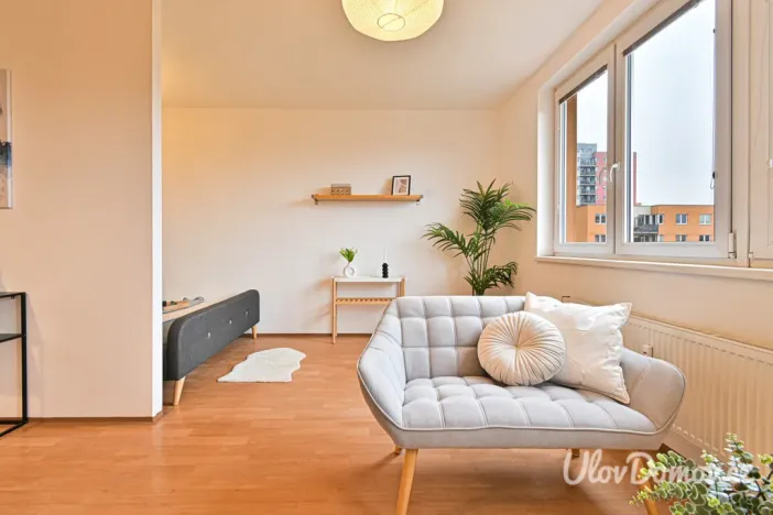 Prodej bytu 1+kk, Praha - Troja, Hnězdenská, 36 m2