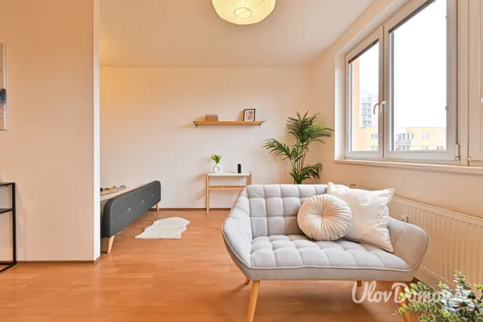 Prodej bytu 1+kk, Praha - Troja, Hnězdenská, 36 m2