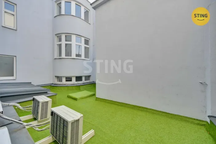 Pronájem kanceláře, Zlín, třída Tomáše Bati, 108 m2