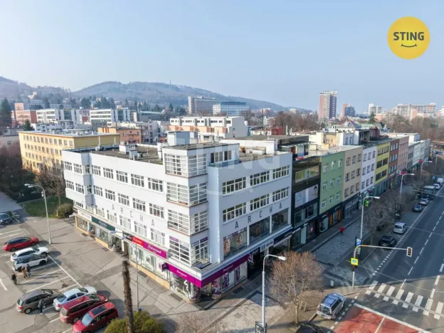 Pronájem kanceláře, Zlín, třída Tomáše Bati, 108 m2