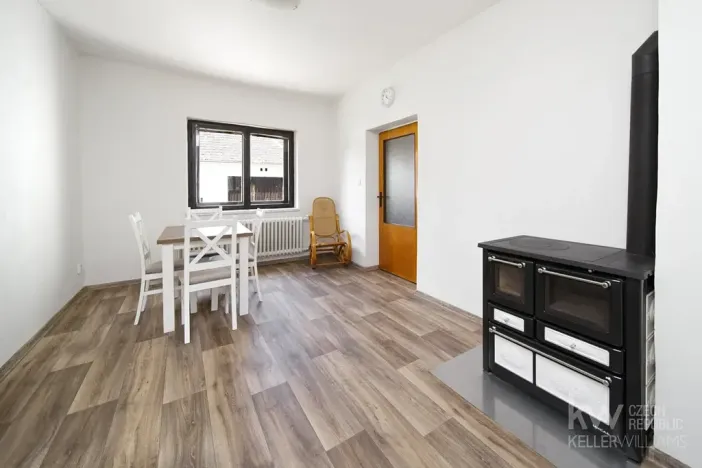 Prodej rodinného domu, Čerňovice, 140 m2