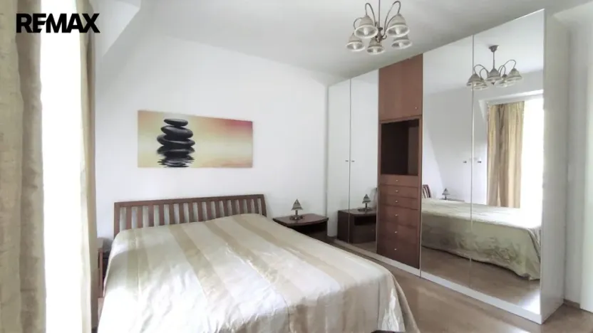 Pronájem bytu 3+1, Karlovy Vary, Mariánskolázeňská, 120 m2