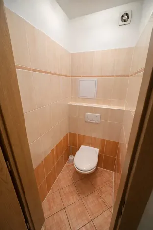 Pronájem bytu 2+kk, Praha - Černý Most, Půdova, 58 m2