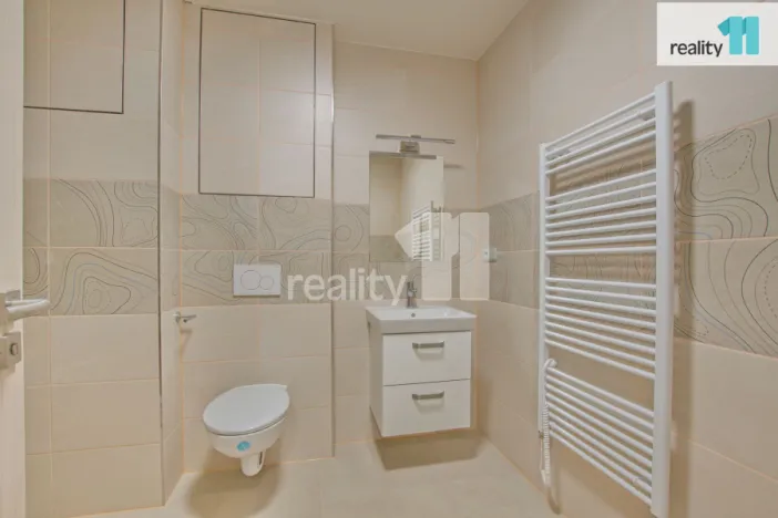 Pronájem bytu 2+kk, Liberec - Liberec II-Nové Město, Papírová, 74 m2